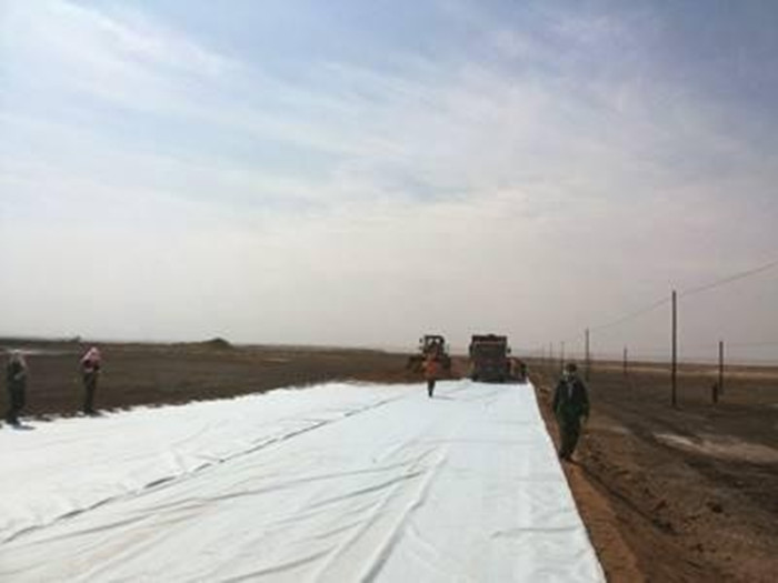 復(fù)合土工膜施工